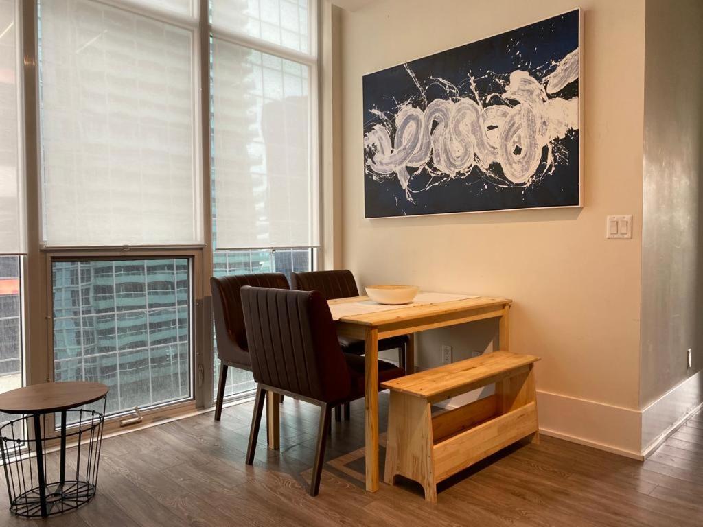 Grand View 2Br/2Ba Condos Cn Tower,Union,Tiff/Mtcc Торонто Экстерьер фото